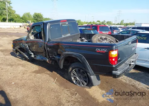 2003 Mazda B3000 Ds z USA, uszkodzony, nr VIN 4F4YR12U03TM00844